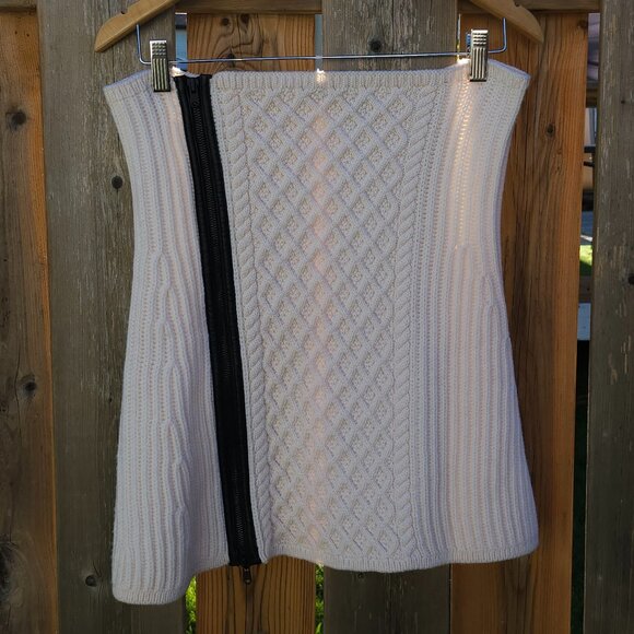CLUB MONACO Cable Knit Skirt Women's One Size 100% Merino Wool - Picture 6 of 6